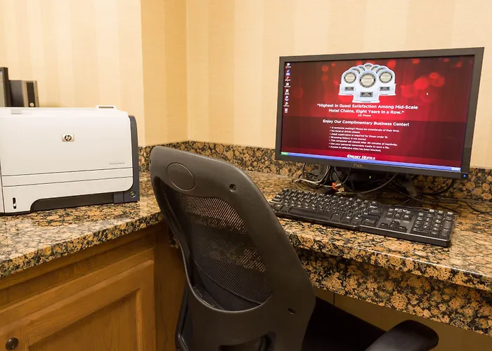 Hotel Drury Plaza 3*