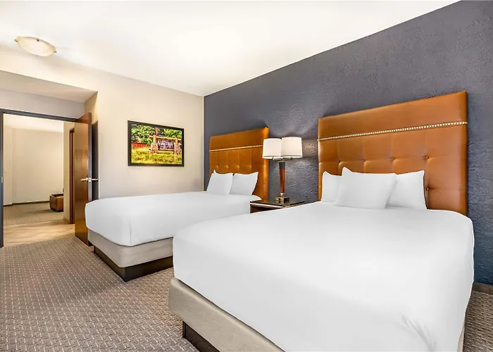 Drury Plaza Hotel Flagstaff