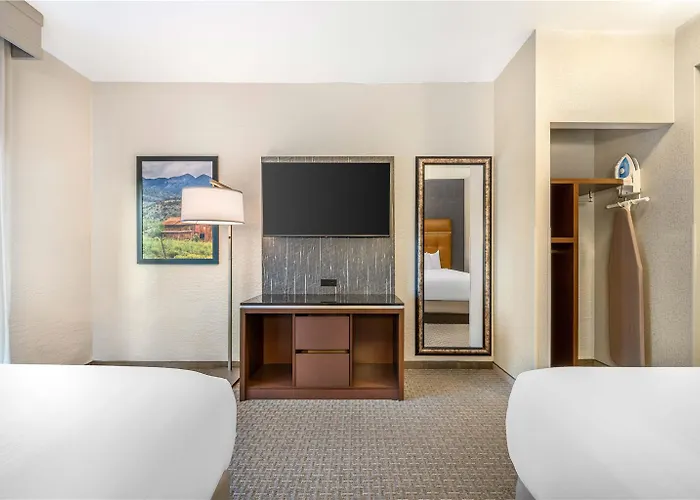 Drury Plaza Hotel