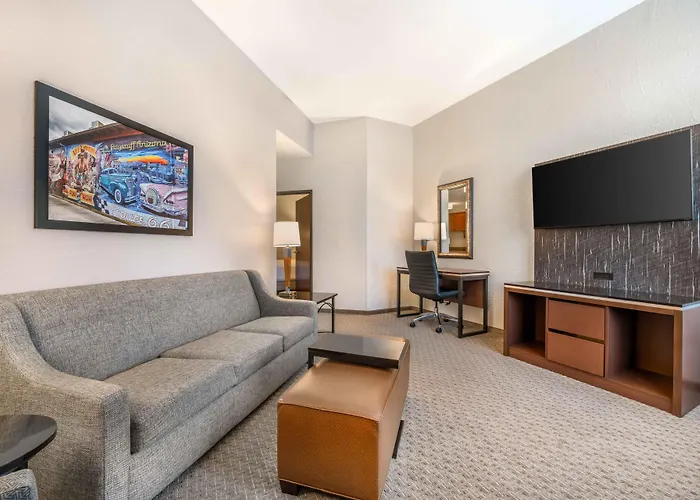Drury Plaza Hotel